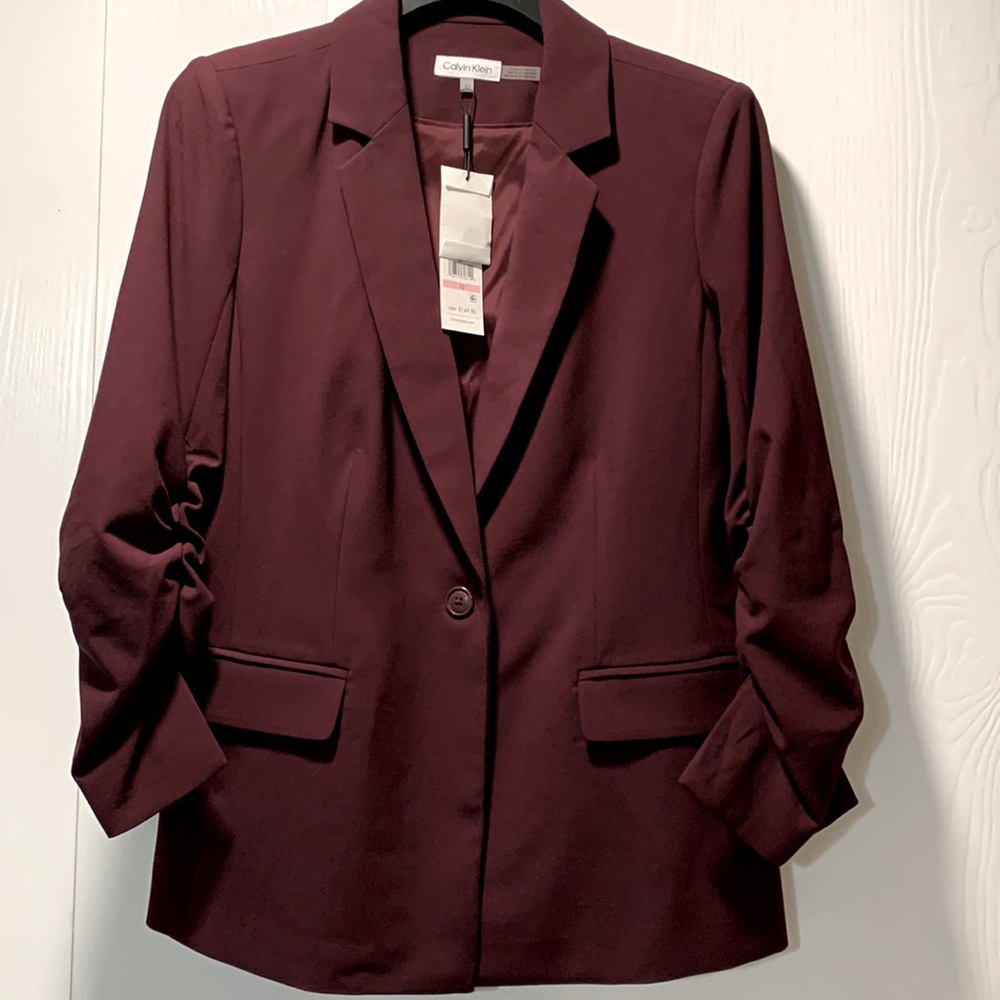 NWT Calvin Klein women’s Burgundy Blazer